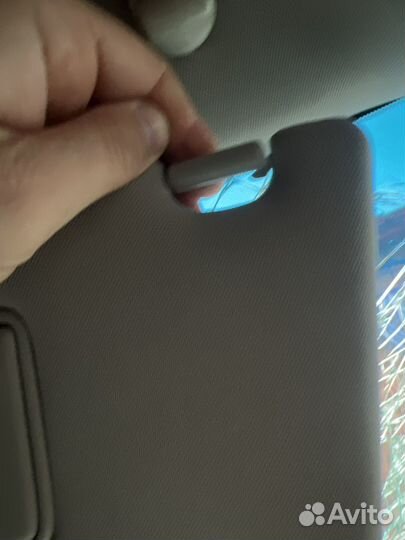 Infiniti QX70 Козырек левый