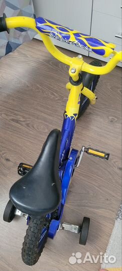 Велосипед детский 4 колесный