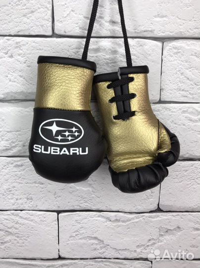 Сувенирные перчатки Subaru