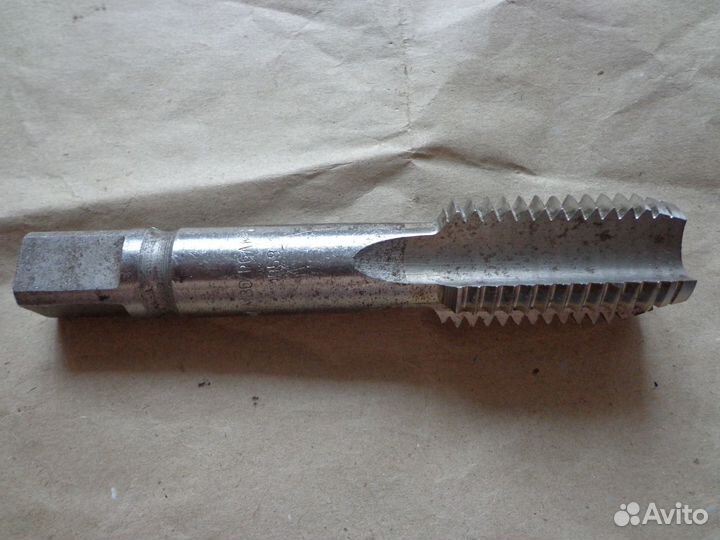 Метчик 30х3,5. р6ам5. левый