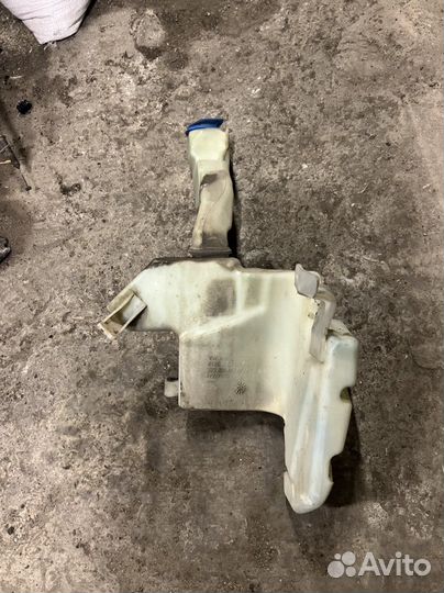 Бачек омывателя в сборе Volkswagen passat b5+