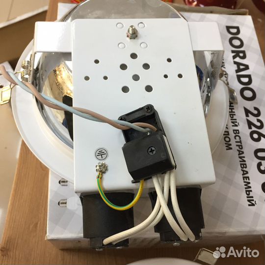 Светильник потолочный