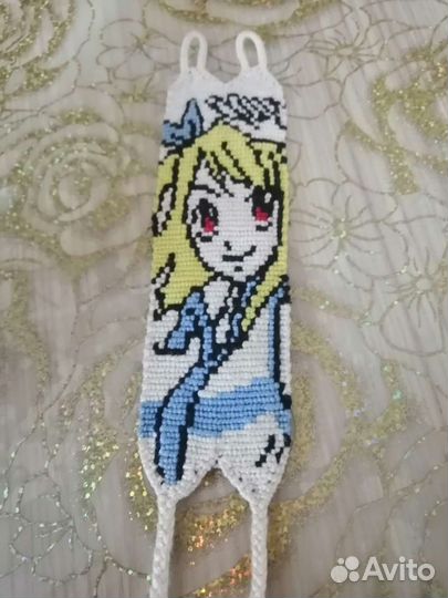 Везыный крючком браслет