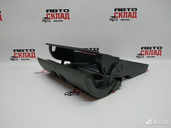 Крышка бардачка Ваз 2114-15 нижняя в сборе