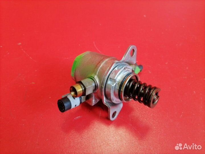 Насос топливный (тнвд) Volkswagen Tiguan