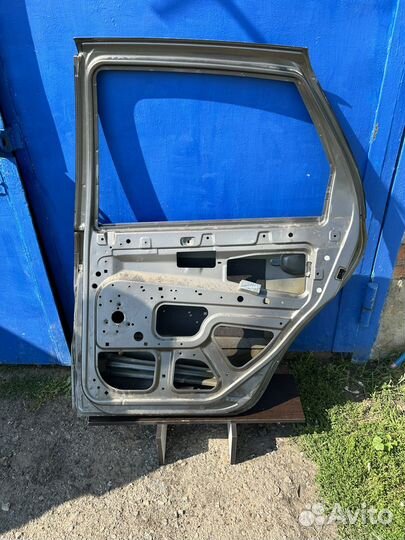 Дверь на LADA Granta