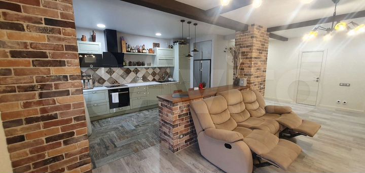 3-к. квартира, 95 м², 10/20 эт.