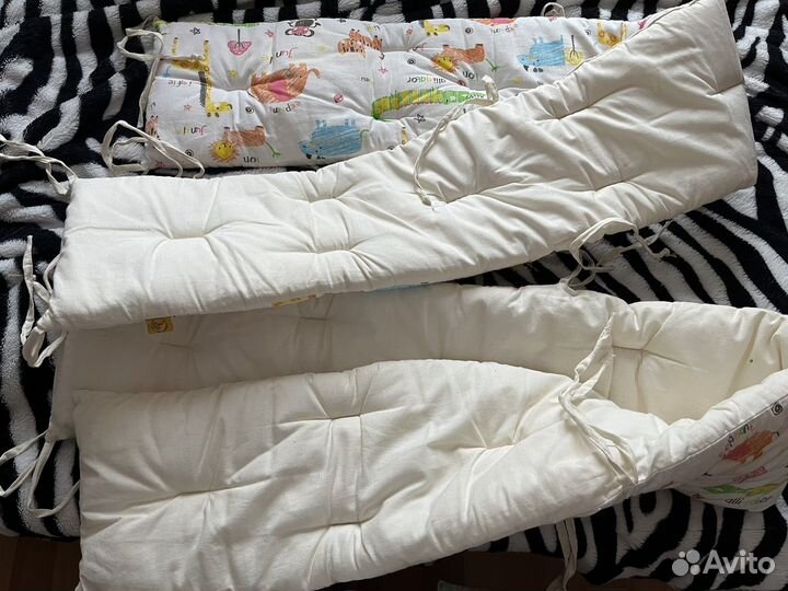 Два бортика в детскую кроватку Honey Mammy