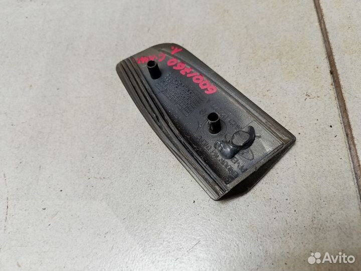 Молдинг переднего левого крыла