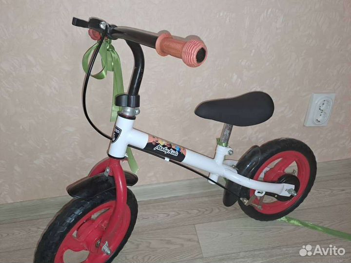 Беговел детский новый