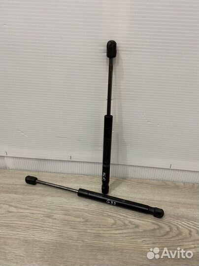 Амортизатор капота infiniti G25 G35 G37 v36