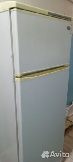 Холодильник атлант двухкамерный