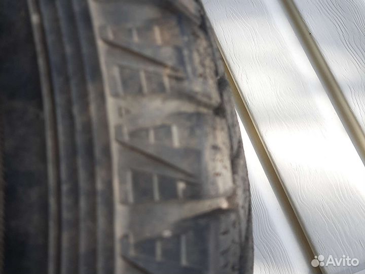 Bridgestone Blizzak DM-Z3 275/65 R17