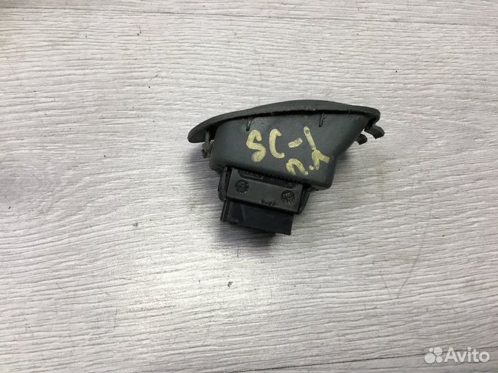 Блок управления стеклоподъемником передний левый