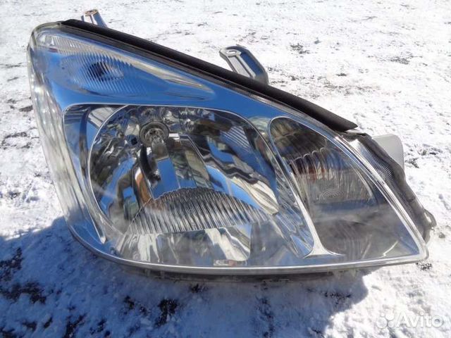 Фара правая Toyota Premio NZT240 1NZ-FE 2004