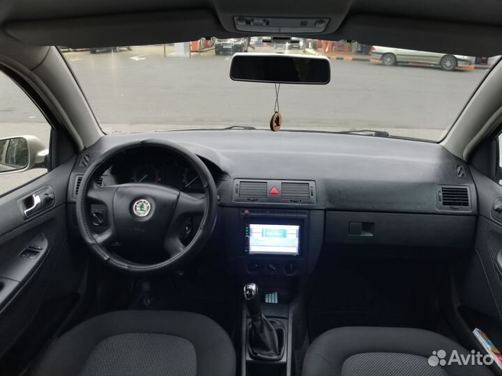 Skoda Fabia 1.2 МТ, 2005, 250 000 км