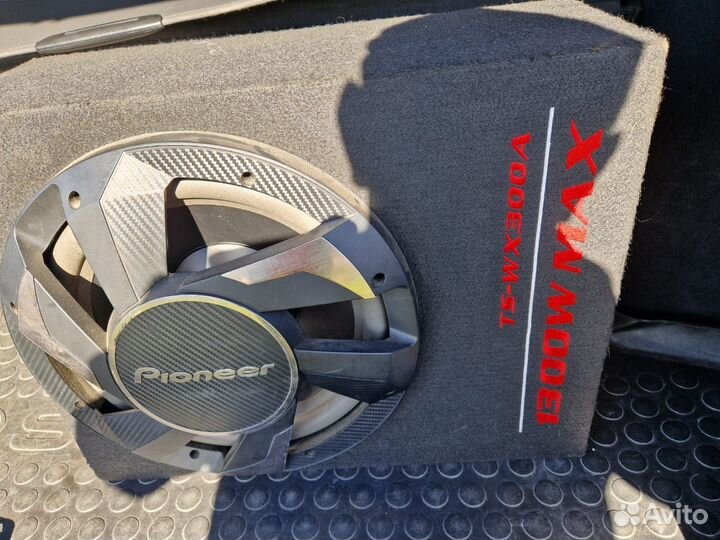 Автосабвуфер активный Pioneer TS-WX300A