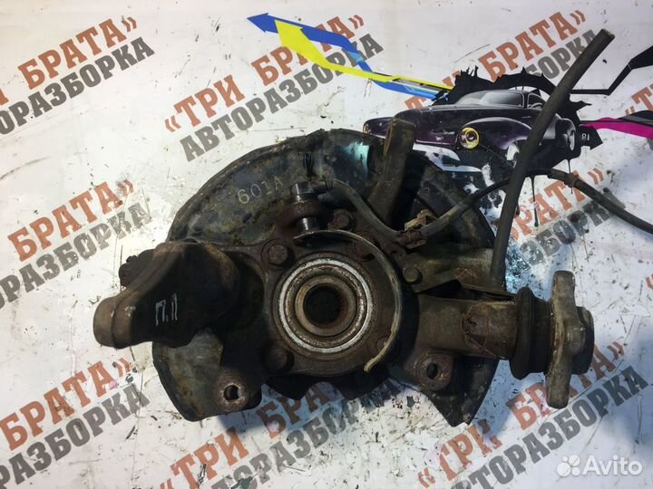 Кулак поворотный ступица передняя правая Прав