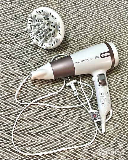 Фен Rowenta Premium Care Pro CV7461F0