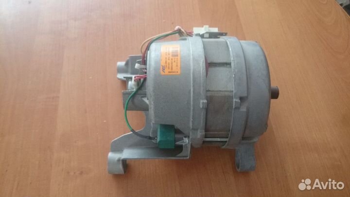 Двигатель стиральной машины
