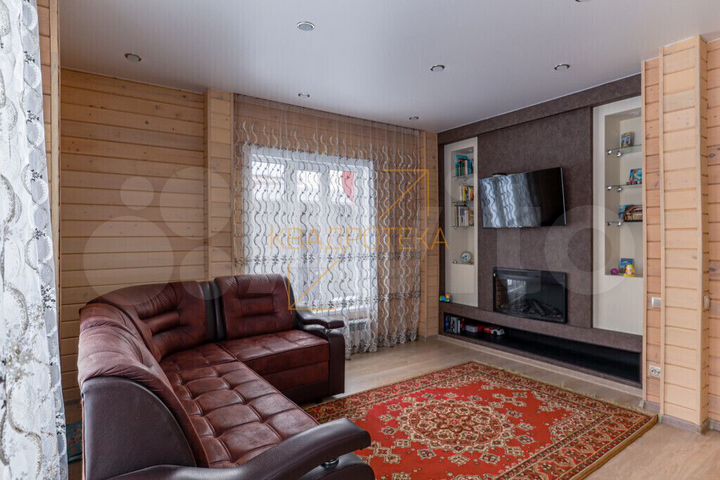 Дом 178 м² на участке 10 сот.