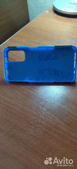 Бампер на телефон,усиленный
