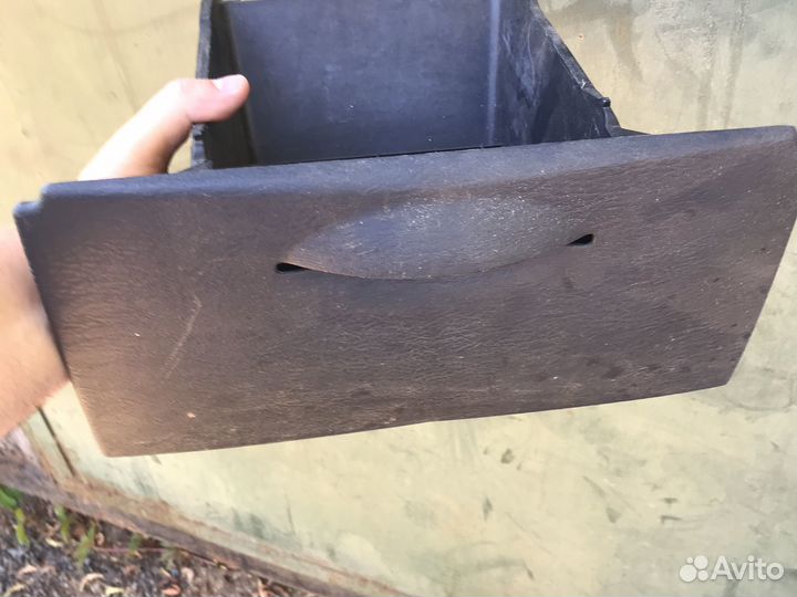 Ящик под сидение Chrysler PT