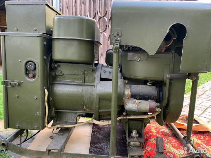 Генератор бензиновый армейский