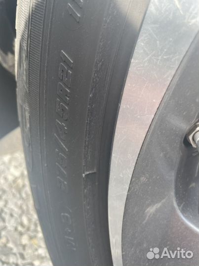 Goodyear Aquatred 275/45 R21