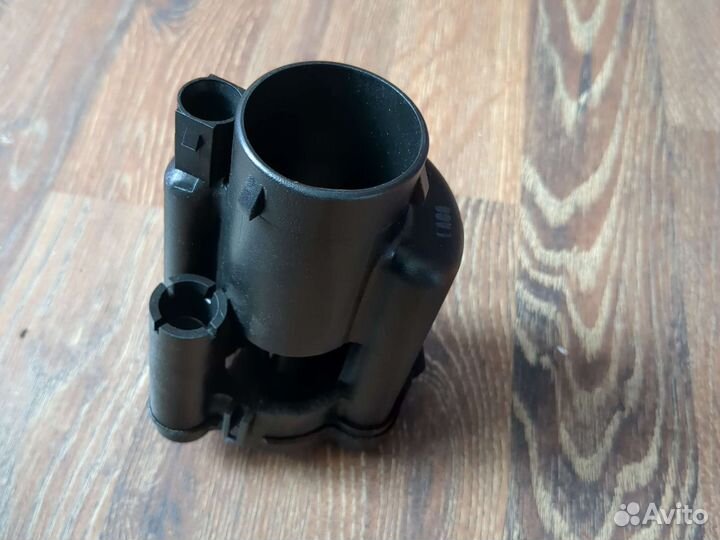 Топливный фильтр kia Sorento 319113E700