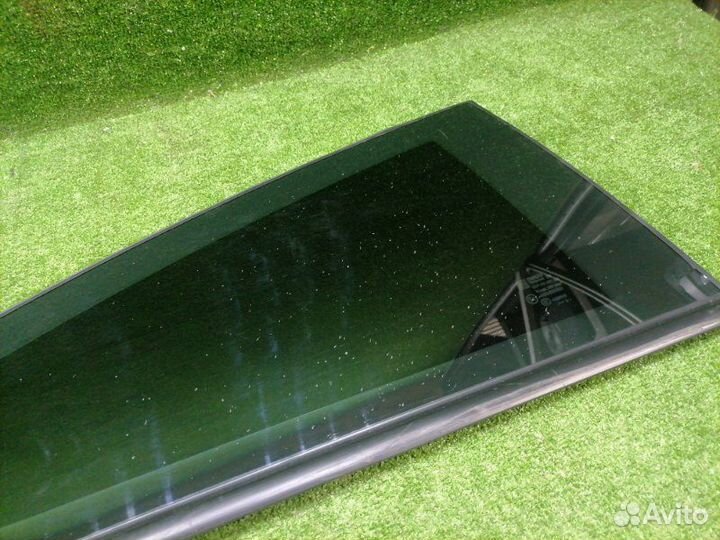 Стекло кузовное глухое заднее правое Opel Astra H