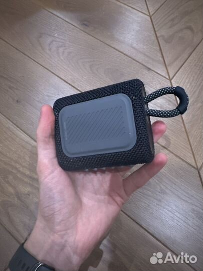 Беспроводная колонка jbl go 3
