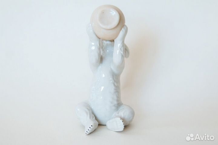 Мишка с крынкой