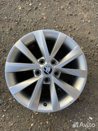 Продаются литые диски Skoda R16