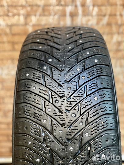 Nokian Tyres Hakkapeliitta 8 225/55 R17