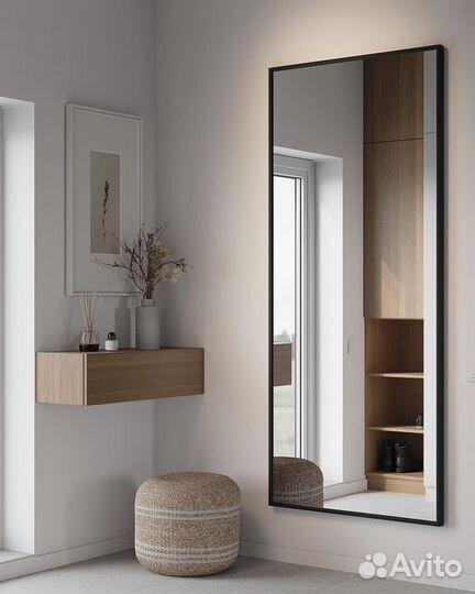 Зеркало в полный рост в черной раме