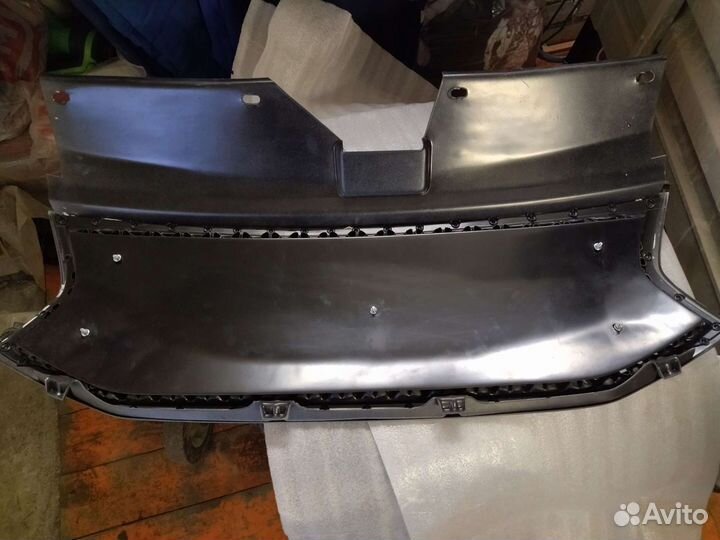 Решетка радиатора 