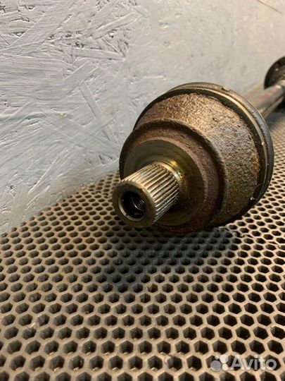 Привод задний правый Bentley Continental Flying