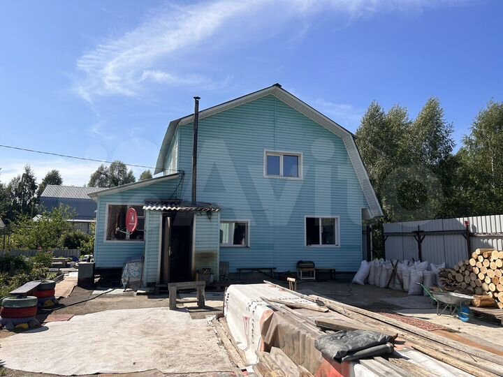 Дом 143 м² на участке 9 сот.