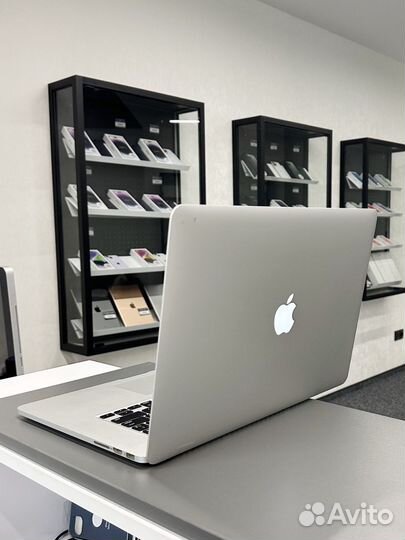MacBook Pro 15 core i7 16 gb / 128 gb рассрочка