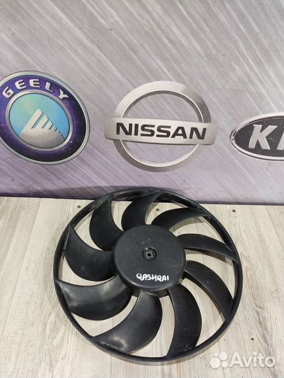 Вентилятор радиатора охлаждения двигателя диффузор