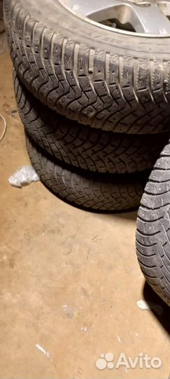 Michelin X-Ice Snow 215/70 R16 100T