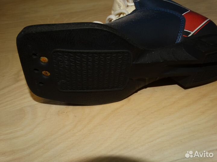 Лыжные ботинки детские