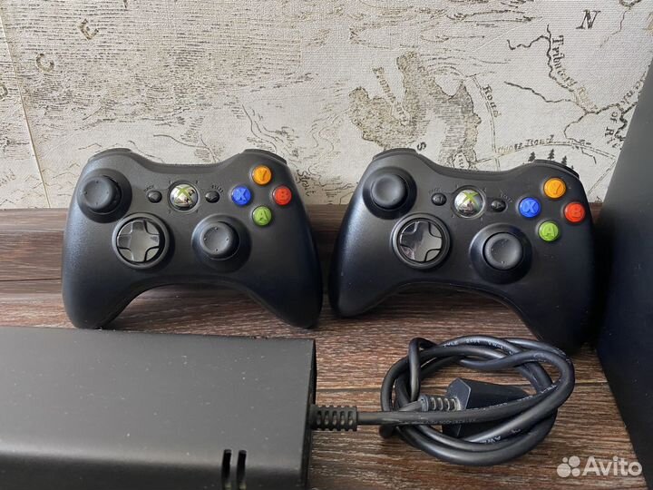 Xbox 360 Slim 250GB FreeBoot 40 игр