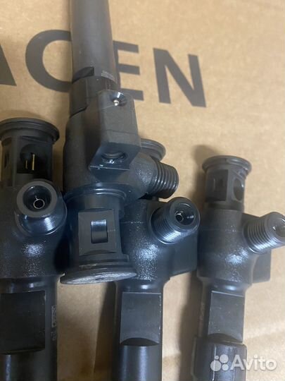 Форсунка топливная 2.0 PSA Expert 4/Traveller