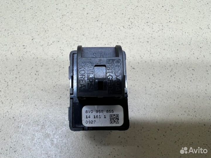 Кнопка стеклоподъемника Audi A3 8V czca 2014