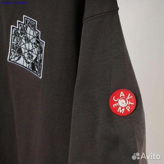 Футболка Cav Empt: вырази себя с каждым шагом