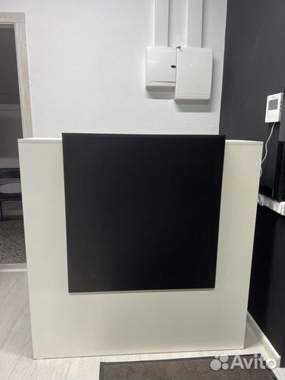 Стол ресепшен