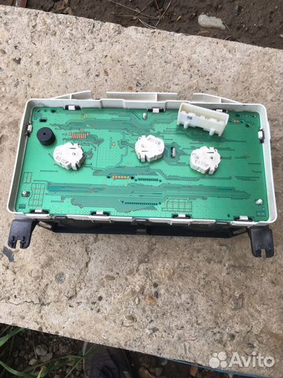 Щиток приборов nissan note e11