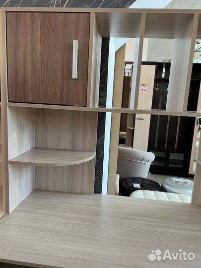 Стол компьютерный 8